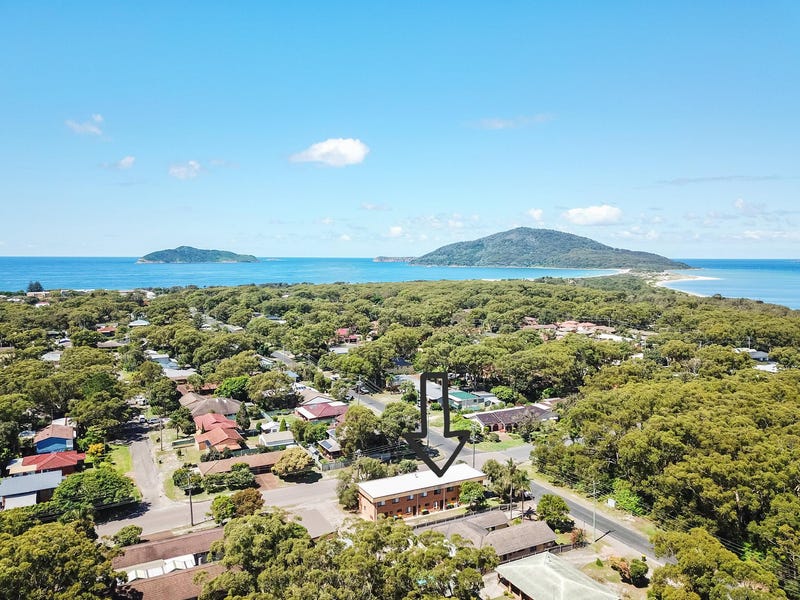 2/21 Mirreen Street, Hawks Nest, NSW 2324 Townhouse for Sale