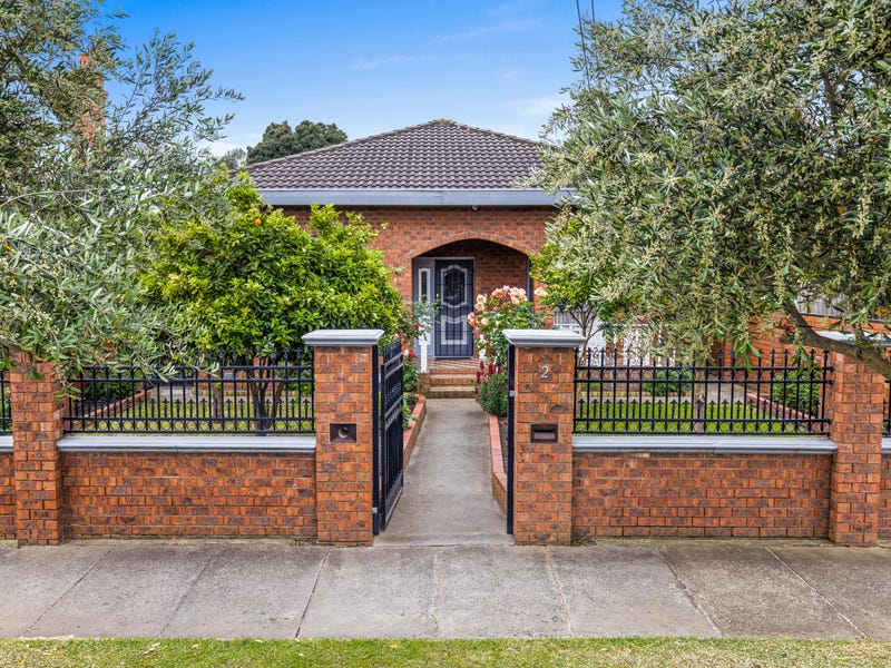 2 Centre Road, Carnegie, Vic 3163 Property Details