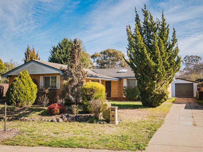 74 Onkaparinga Crescent, Kaleen, ACT 2617 Property Details