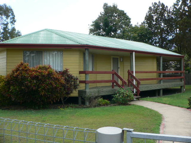 11 Desmond Drive, Toogoom, QLD 4655