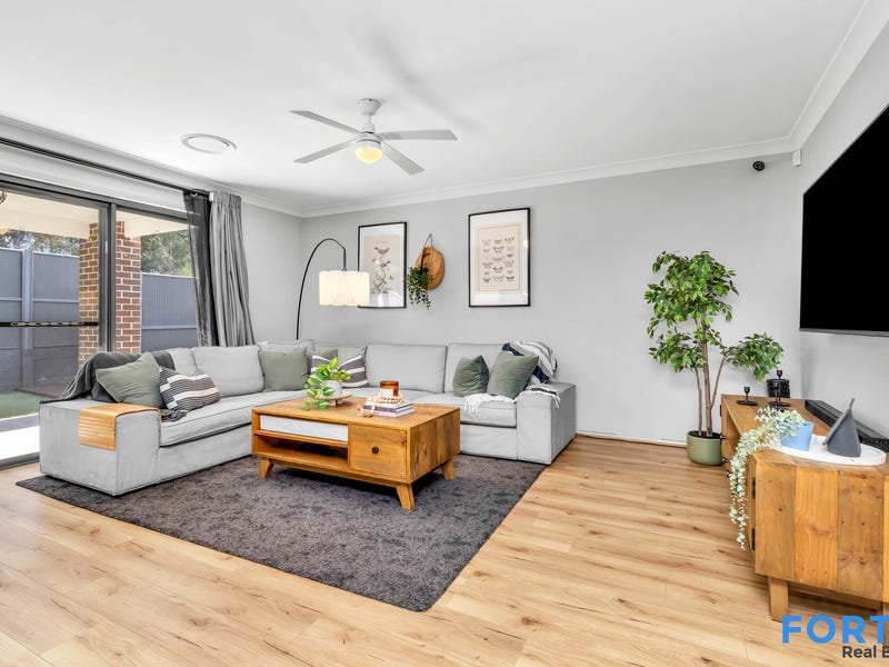 32 Fishburn Street, Jordan Springs, NSW 2747