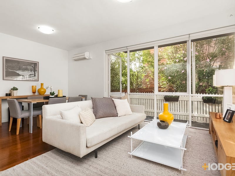 2/6 Lambert Road, Toorak, Vic 3142 Property Details