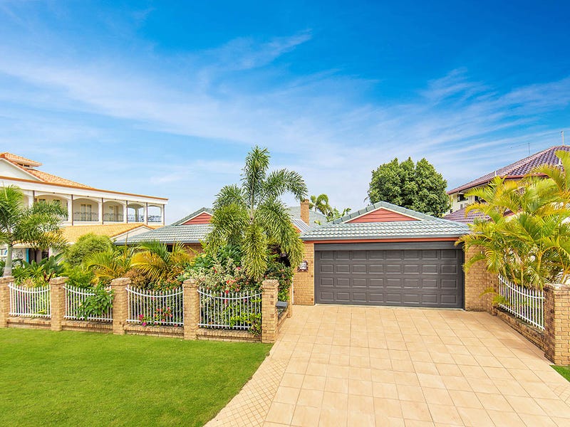 64 Southern Cross Drive, Newport, QLD 4020