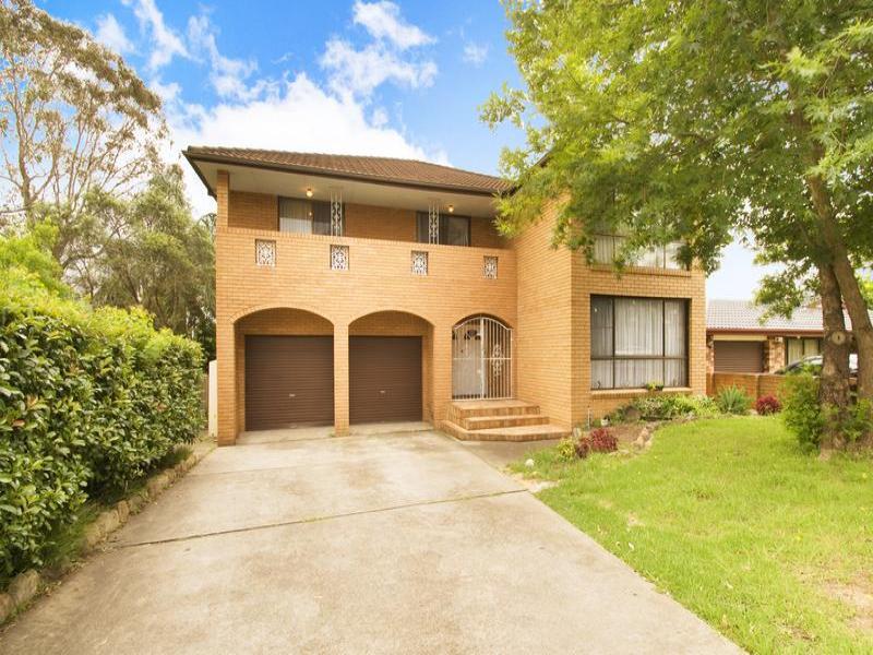 5 Chaplin Cres, Quakers Hill, NSW 2763
