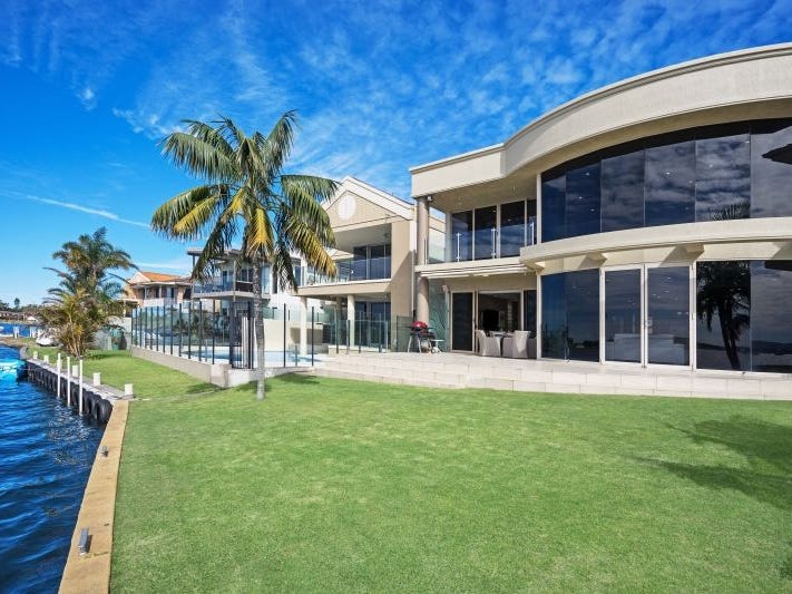 Sold Property Prices & Auction Results in Caves Beach, NSW 2281 Pg. 16