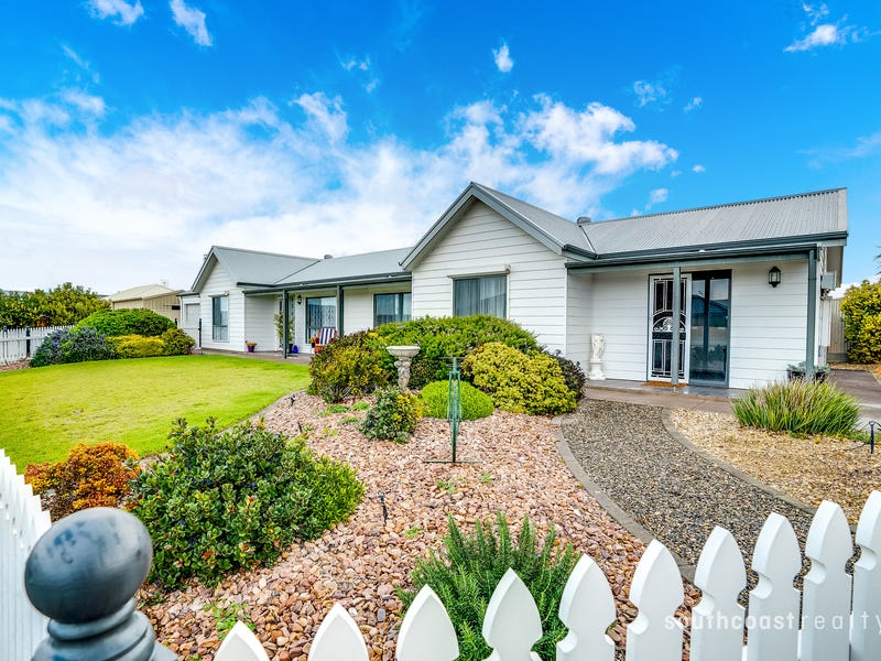 11 Cormorant Court, Middleton, SA 5213 Property Details