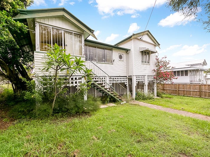 32 Denman Street, Greenslopes, Qld 4120 - Property Details