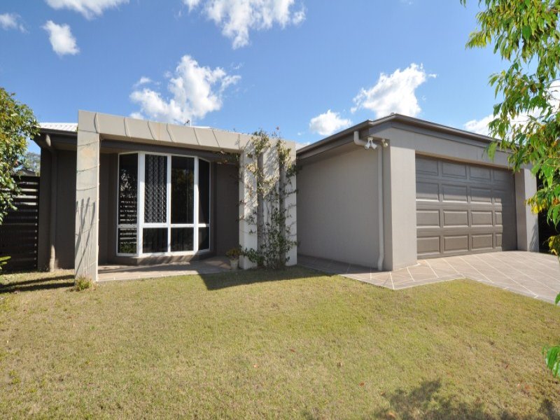 35 Cobb And Co Drive, Oxenford, QLD 4210