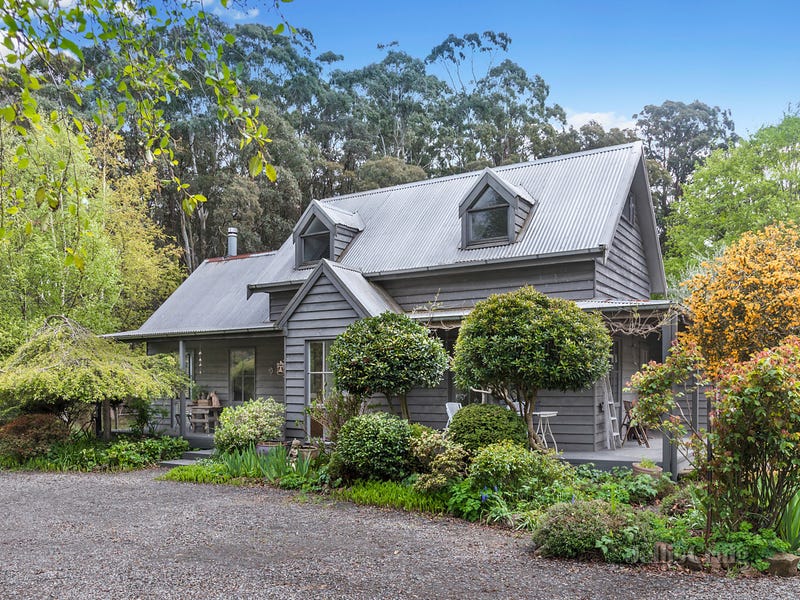 10 Fern Road, Little Hampton, VIC 3458