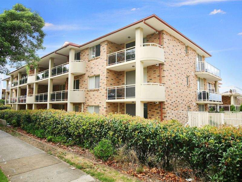 9/2733 Coleridge Street, Riverwood, NSW 2210 Property Details