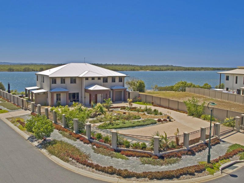 38 Esplanade, Jacobs Well, QLD 4208