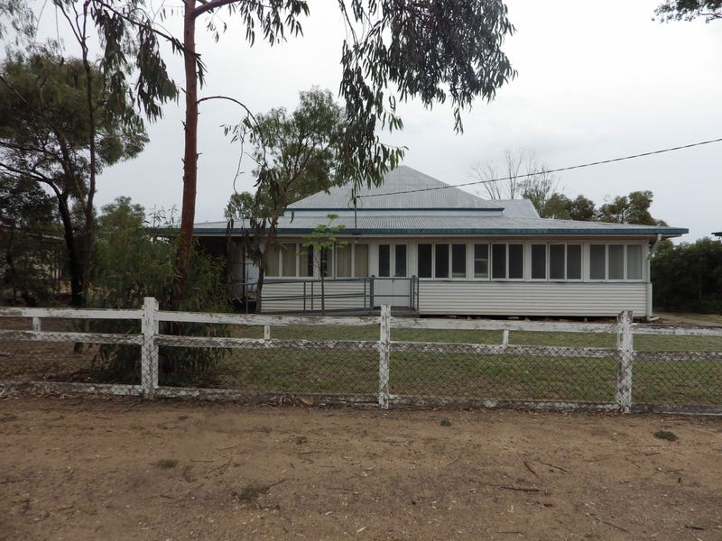 73 Bowen Street, Roma, QLD 4455