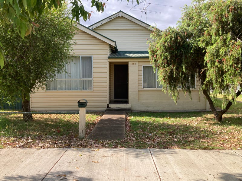 106 Grey Street, Temora, NSW 2666 House for Sale