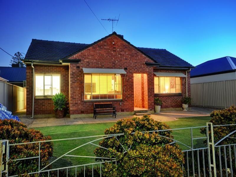 16 Dudley Avenue, North Plympton, SA 5037