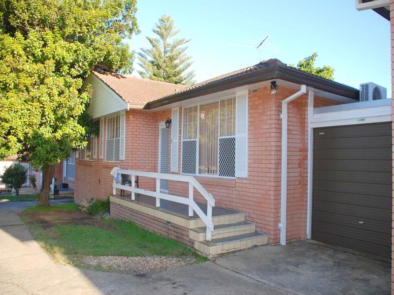 2/55 Caledonian Street, Bexley, NSW 2207