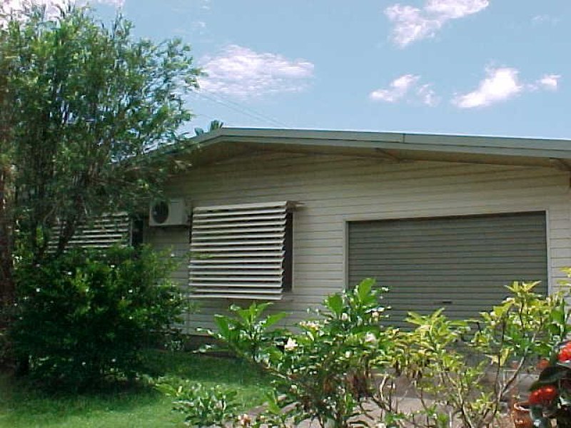 24 Pringle Street Mossman Qld 4873 Realestate au