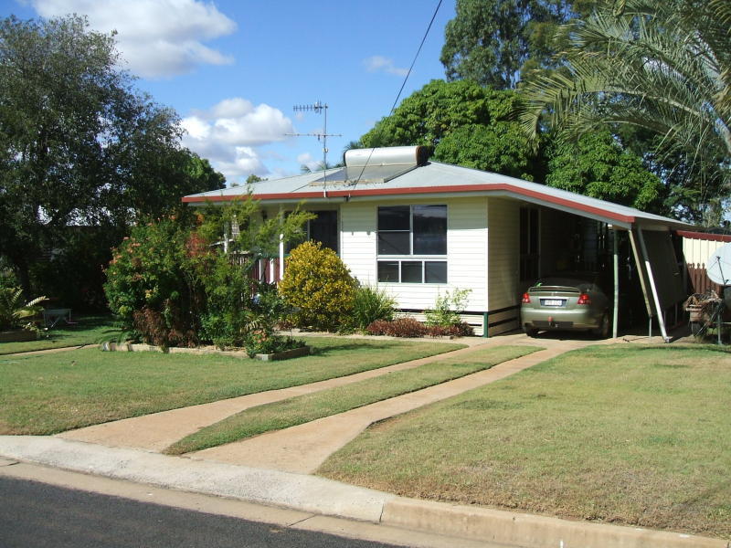 25 LESLIE DRIVE, Moranbah, Qld 4744 Property Details