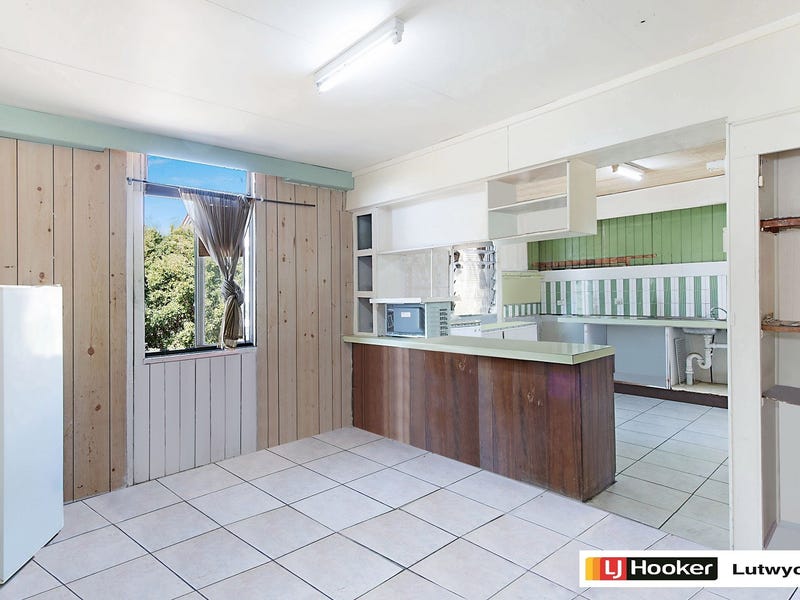 32 Strathmore Street, Kedron, QLD 4031
