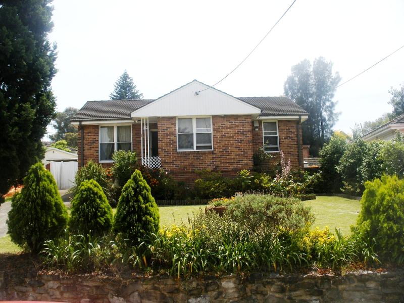 8 Cox Cres, Dundas Valley, NSW 2117