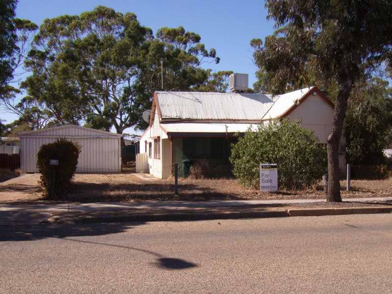 23 Gardiner Street, Moora, WA 6510