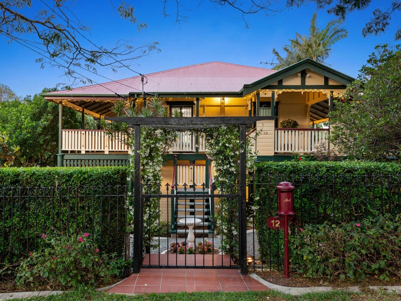 12 Peasant Street, Holland Park West, QLD 4121