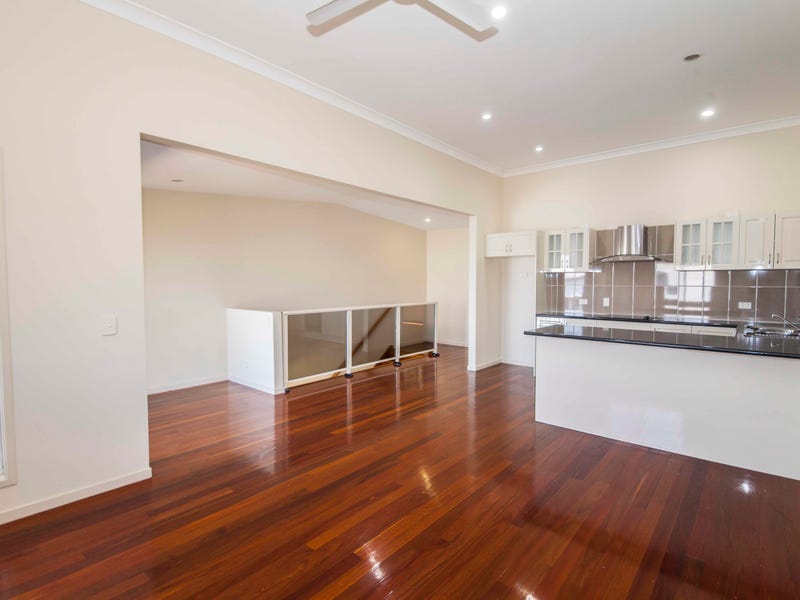 Unit 2, 226 Ellena Street, Maryborough, Qld 4650 Property Details