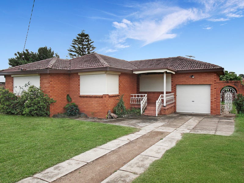 18 Stockton Avenue, Moorebank, NSW 2170