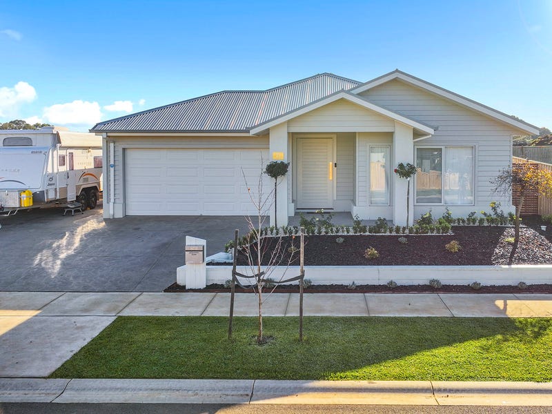 22 Downton Street, Warragul, Vic 3820 House for Sale