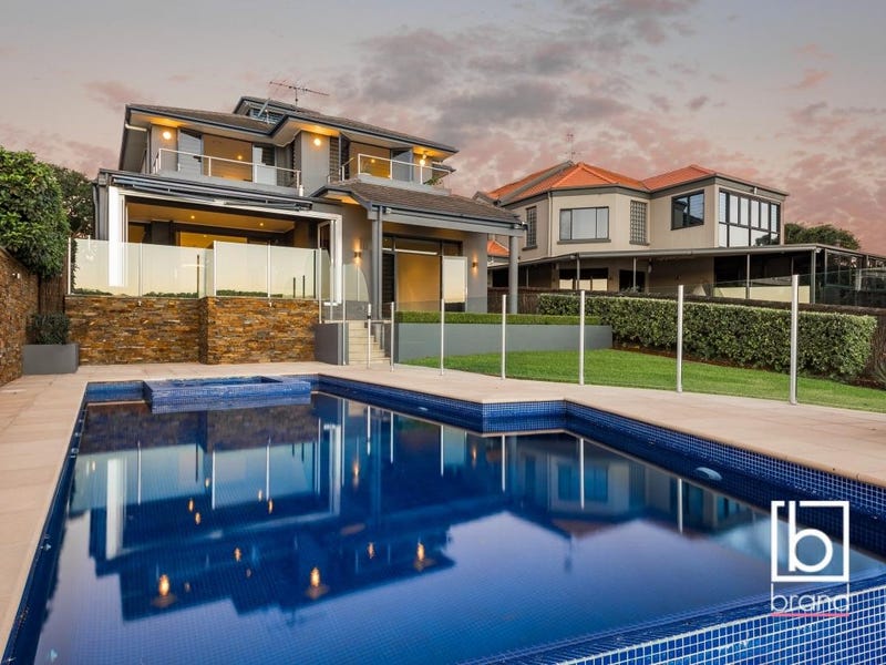 4 Eulalia Avenue, Point Frederick, NSW 2250