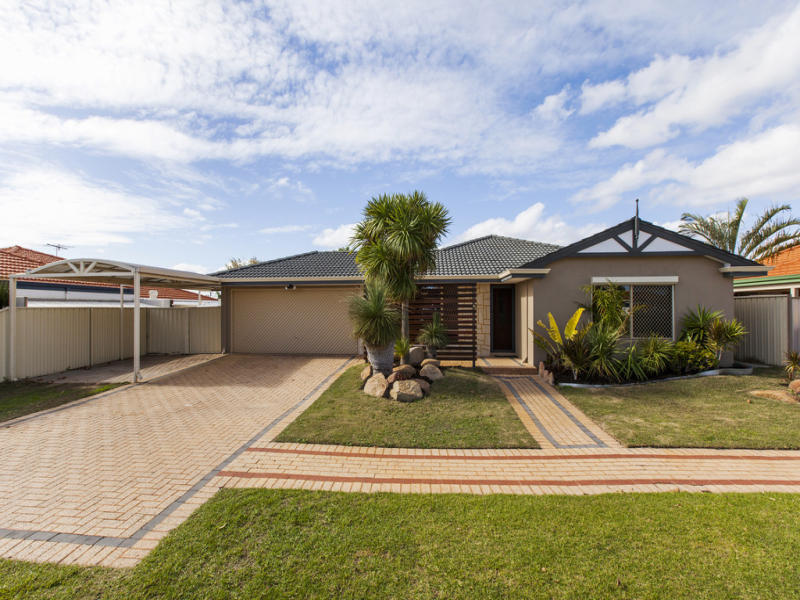 10 Prevelly Circle, Waikiki, WA 6169