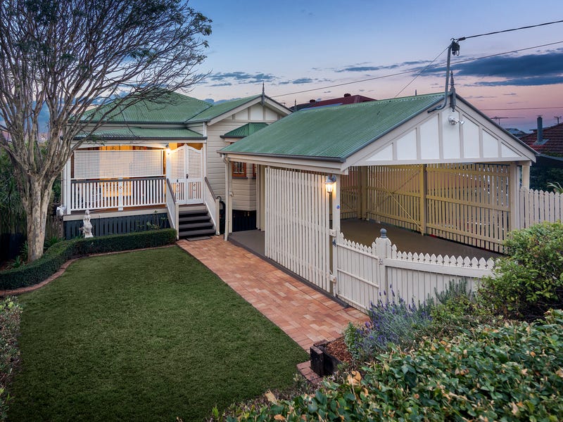 Houses for Sale in Camp Hill, QLD 4152