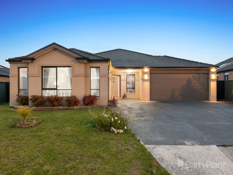 19 Shearwater Drive, Pakenham, Vic 3810 Property Details