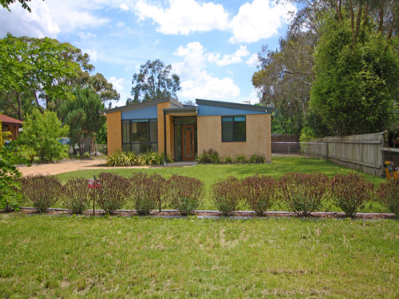 33 Modbury Street, Bungendore, NSW 2621 Property Details