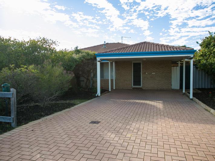 100 The Avenue, Alexander Heights, WA 6064