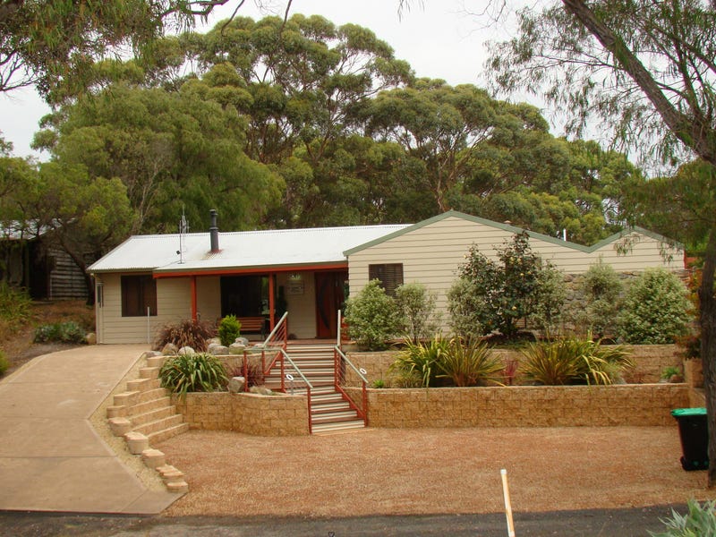 36 Grove Street E, Little Grove, WA 6330