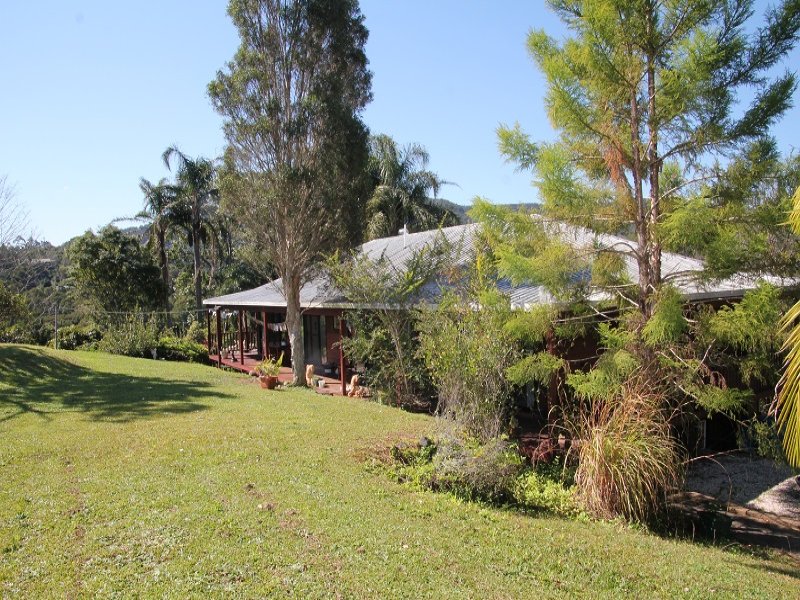 26 Smiths Creek Road, Uki, NSW 2484