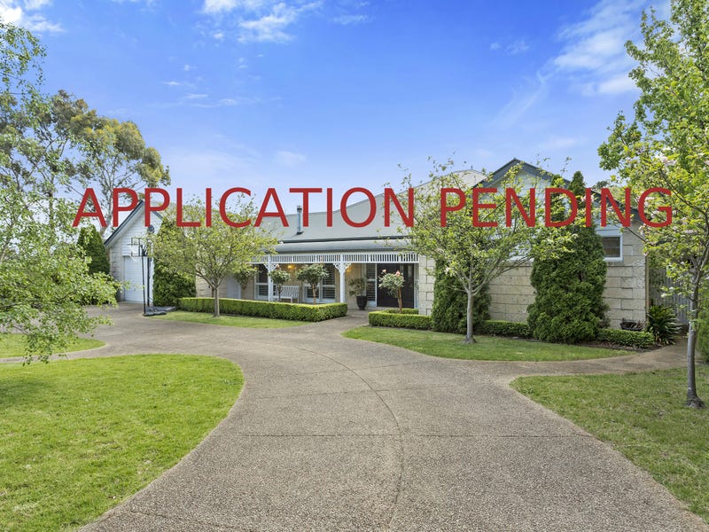 11 Eliza Drive, Mount Eliza, VIC 3930