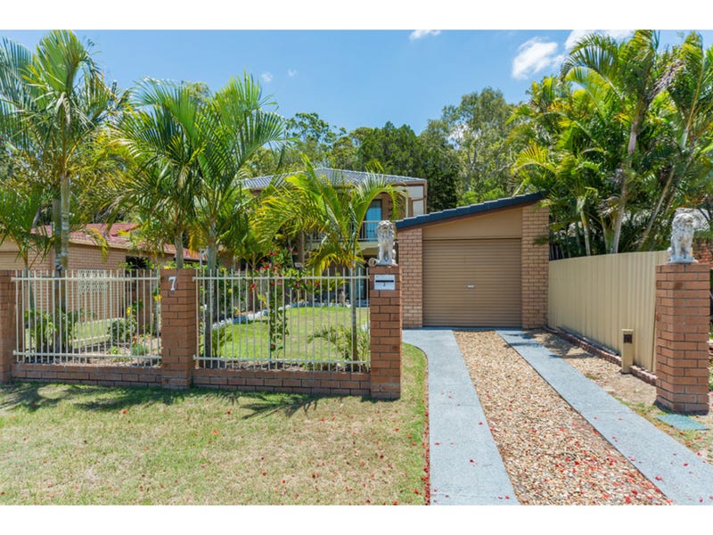 2/7 Woodgate Place, Paradise Point, QLD 4216