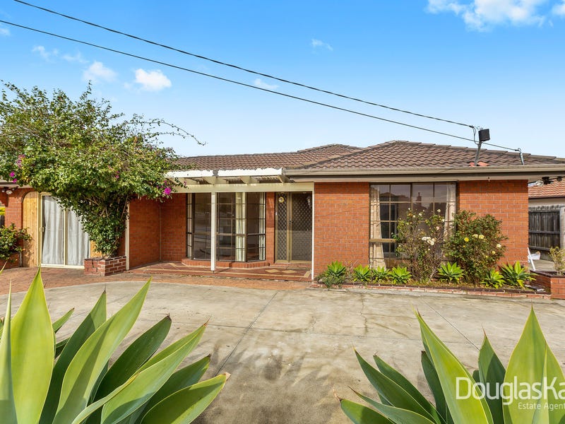 129 Main Road E, St Albans, VIC 3021 129 Main Road E, St Albans, VIC 3021