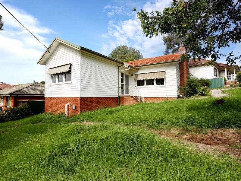 2 Rosalind Crescent, Campbelltown, NSW 2560 House for Rent