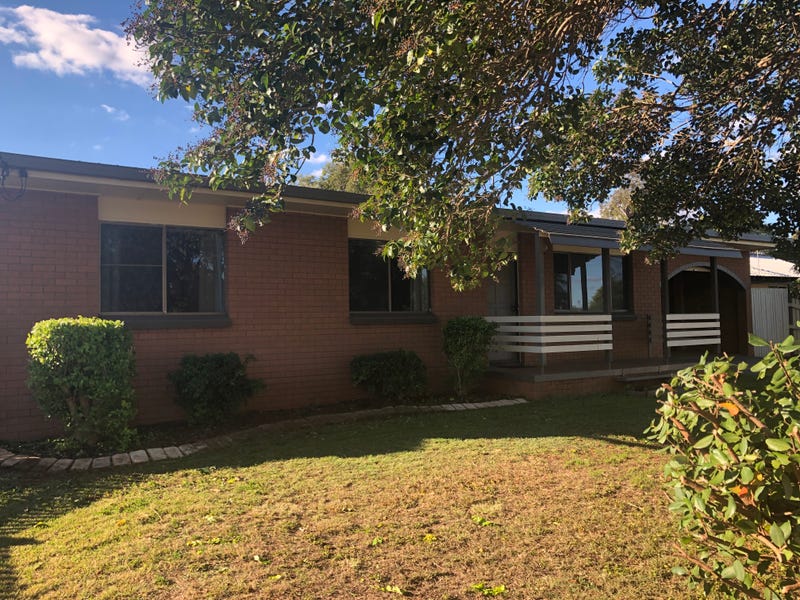 118 Ivy Street, Kingaroy, QLD 4610