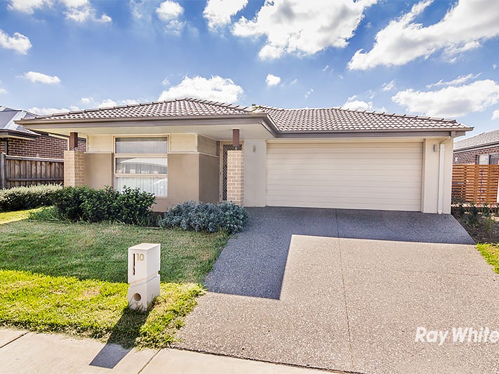 10 Bremer Street, Clyde North, VIC