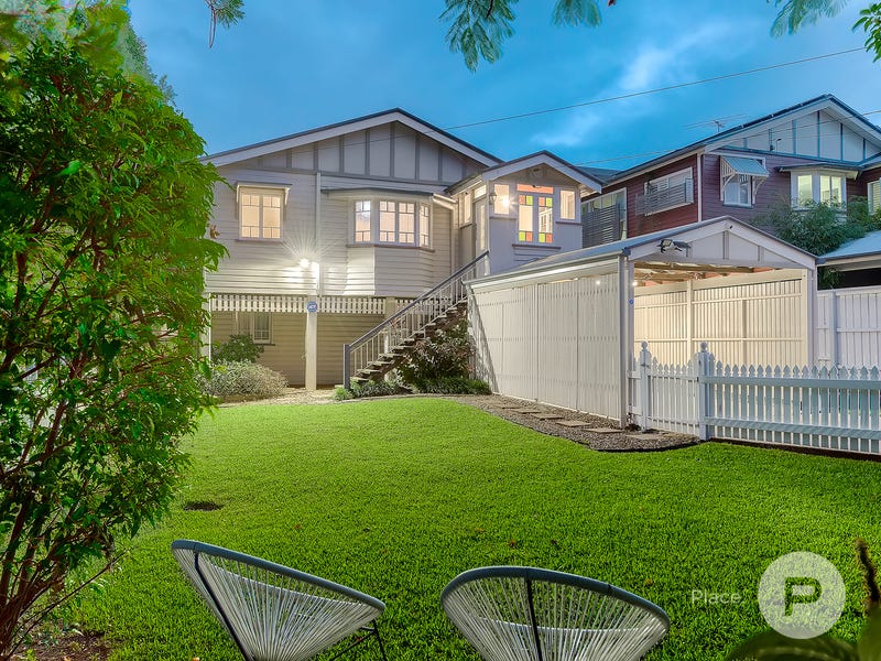 33 Badger Street, Newmarket, QLD 4051