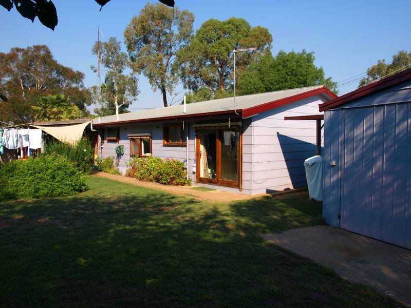 33 Cahill Street, Briagolong, Vic 3860 Property Details