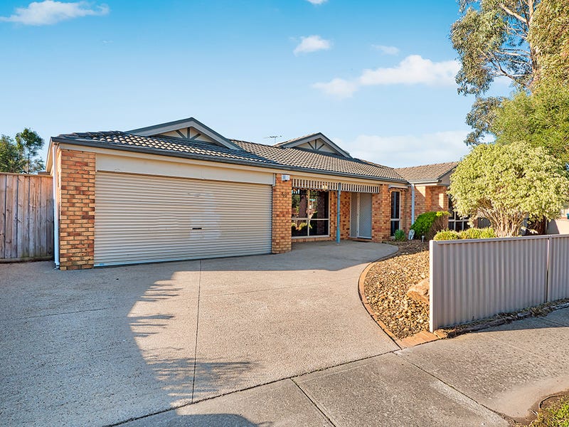 48 Brookland Greens Boulevard, Cranbourne, Vic 3977 Property Details