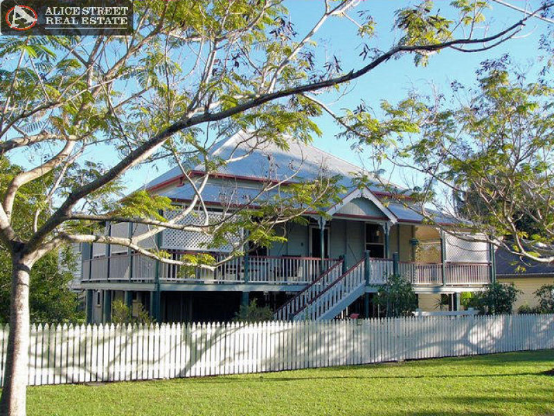 8 Elizabeth Street, Maryborough, Qld 4650 Property Details