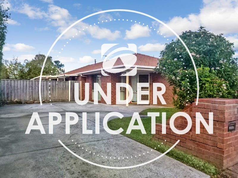 11 Wilmott Close, Berwick, VIC 3806