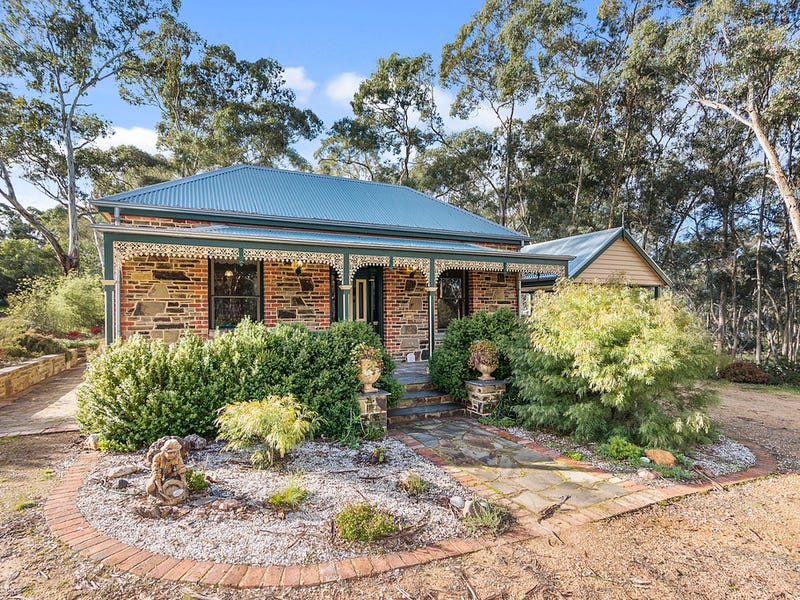 67 Castlemaine Road, Maldon, Vic 3463 Property Details