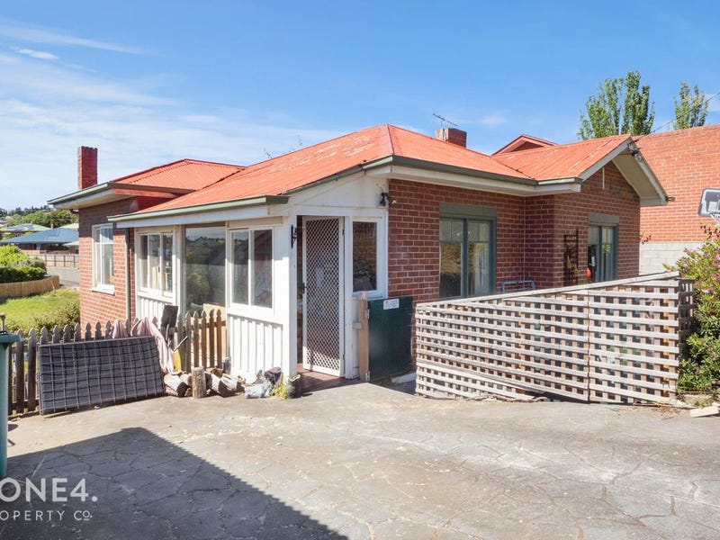 16 Gregson Avenue, New Town, TAS 7008