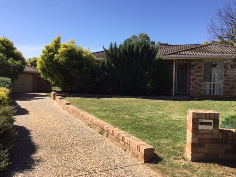 6 Echuca Place, Cowra, NSW 2794